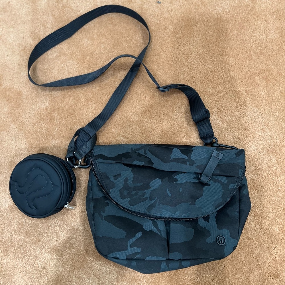 lululemon athletica Black Camouflage Crossbody Bag with Coin Pouch